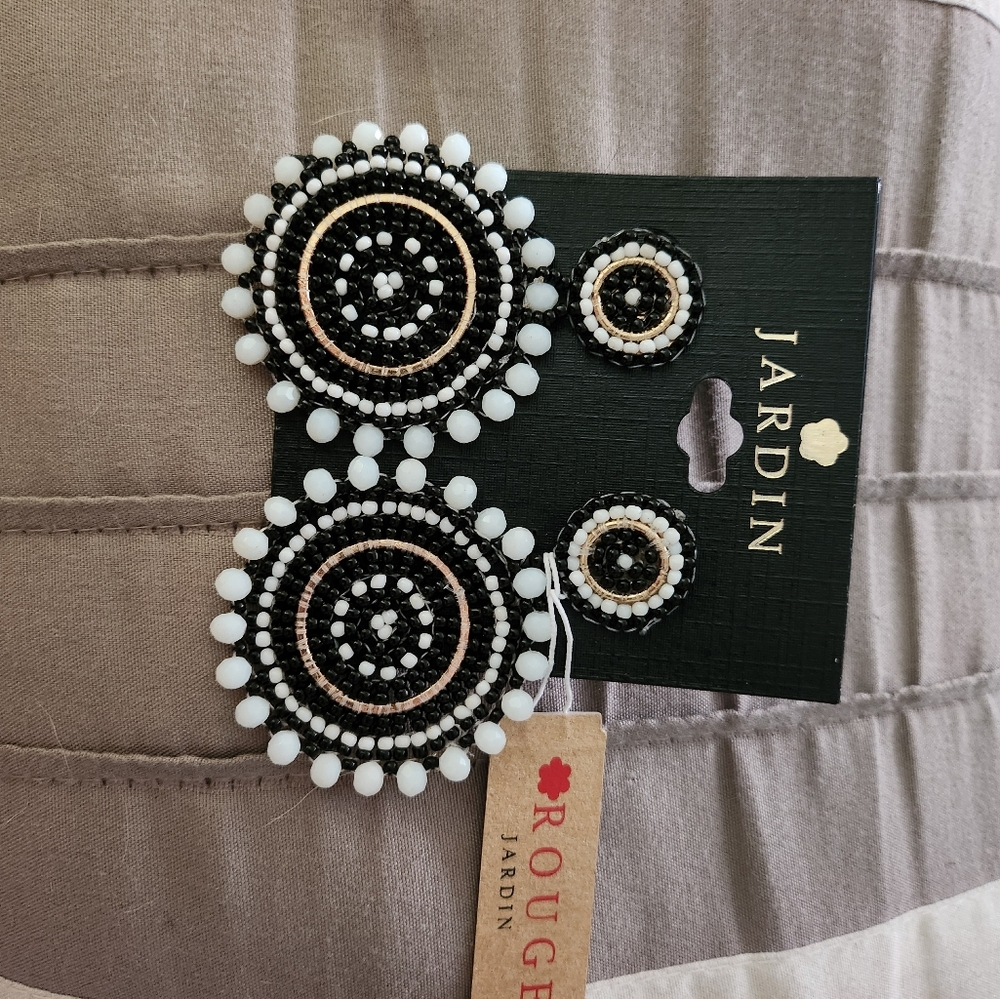 Jardin beaded dangle earrings